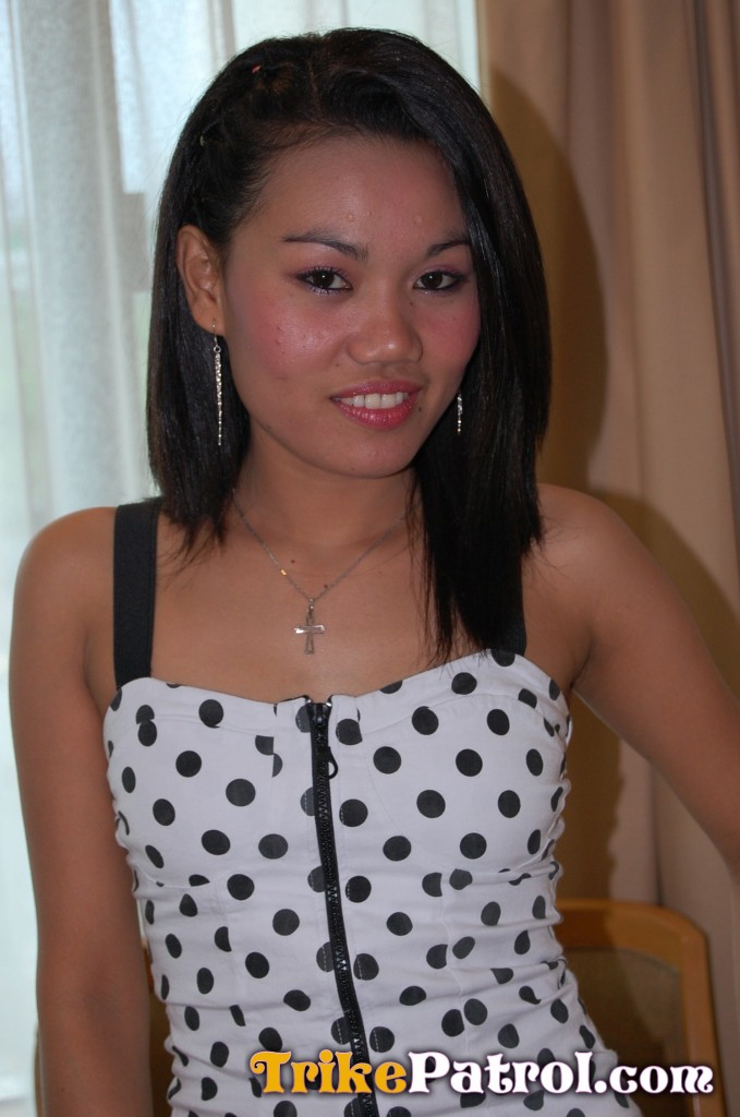 Petite Amateur Asian Teen Diana Rides Fat Dong And Shows Body