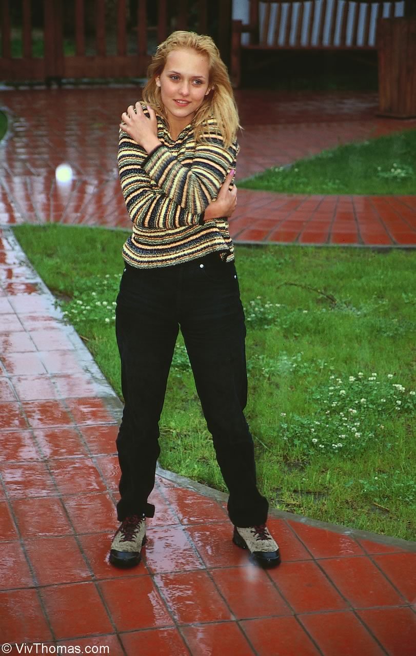 Viv Thomas 呈现 Olivia A 的色情图片