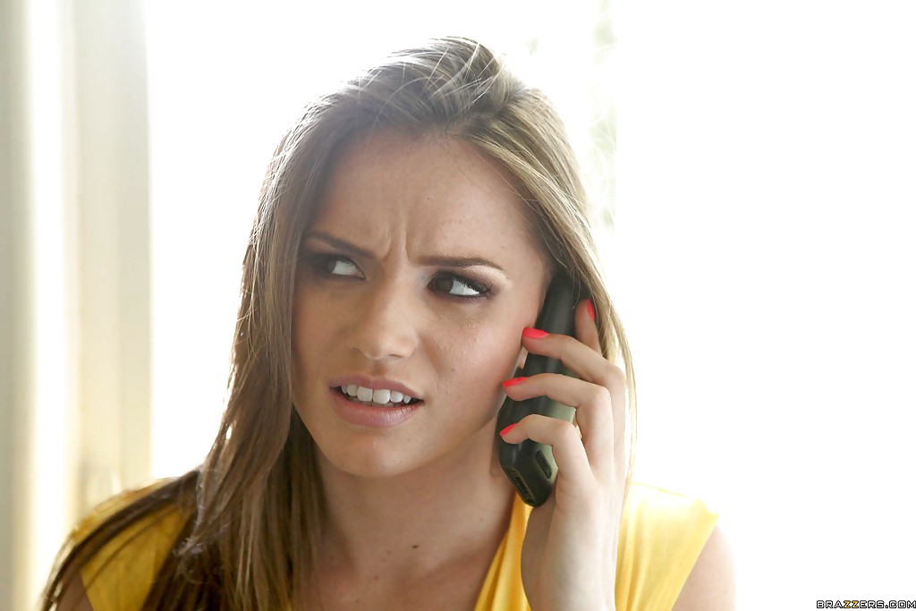 Tori Black Se Despe Graçiosamente Para Foda Anal Hardcore