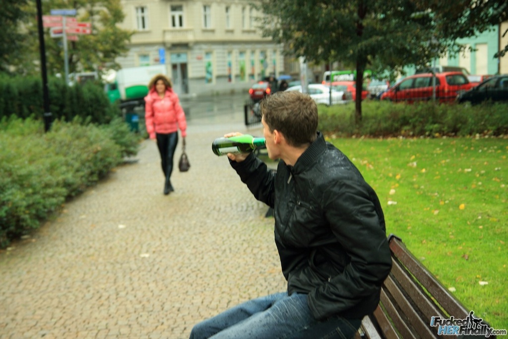 Horny Couple Hookup In Park After Dating App Meet To Go Home And Fuck
