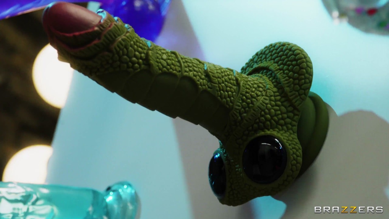 ब्रैज़र्स नेटवर्क से एलेक्स जोन्स और नadia जय की सेक्स छवियाँ