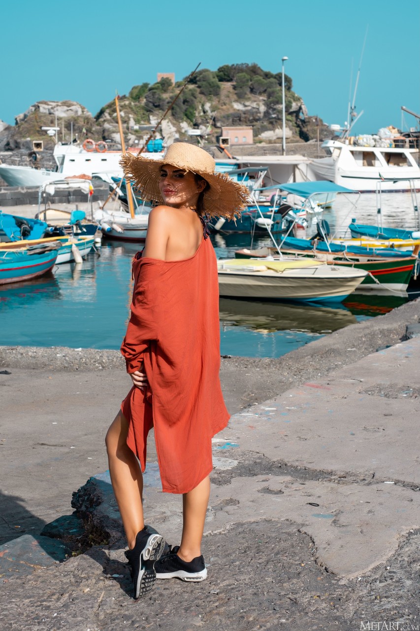 Met Art Представляет Обнажённые Изображения Лауры Жирауди