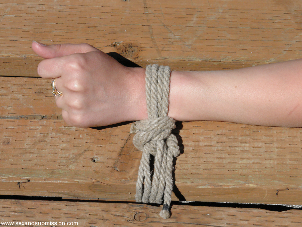 Jade Marxxx Endures Rough Doggystyle Rope Bondage Sex