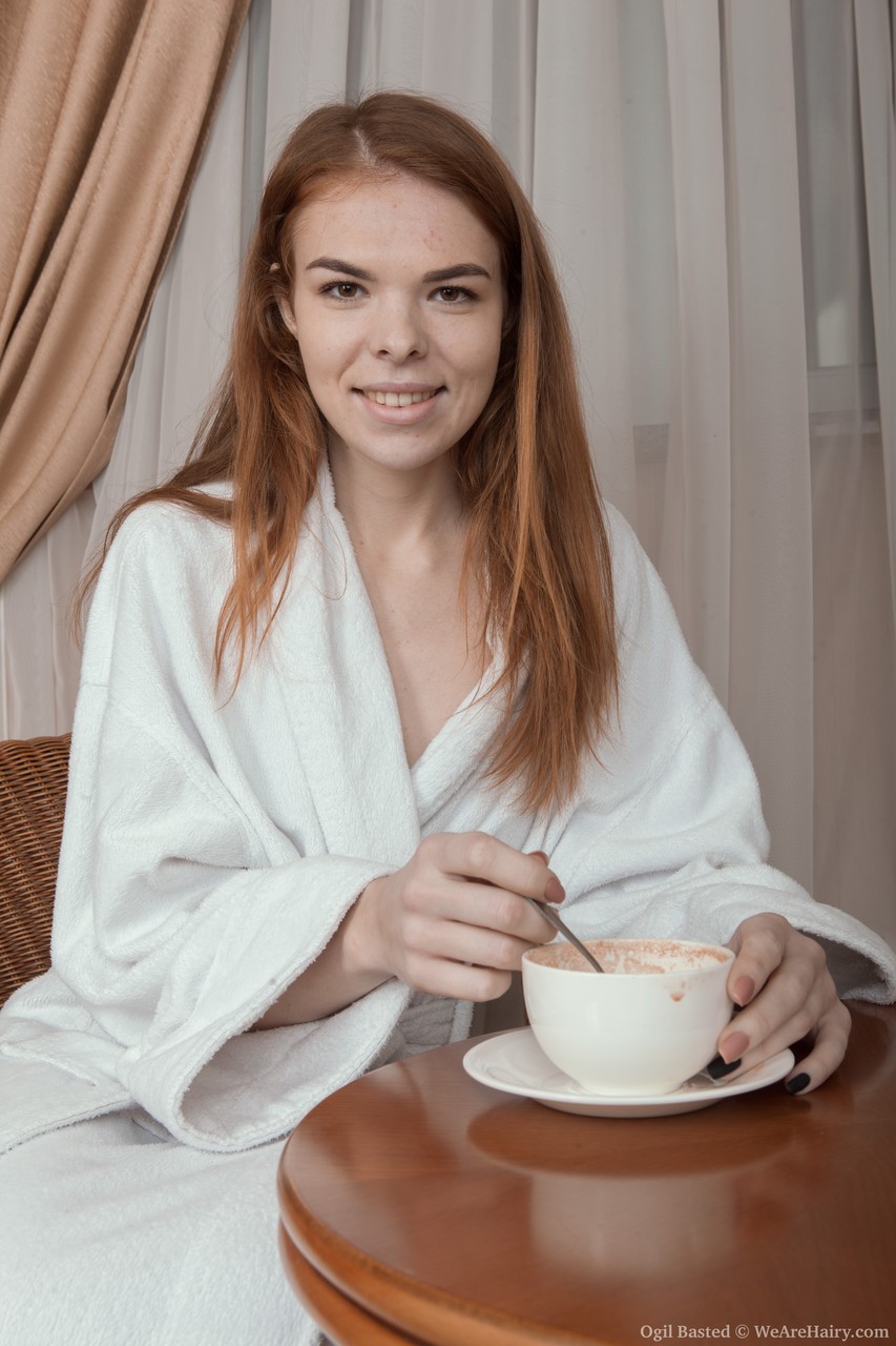 Sexy Redhead Ogil Basted Pleases Her Furry Cunt During Morning Coffee