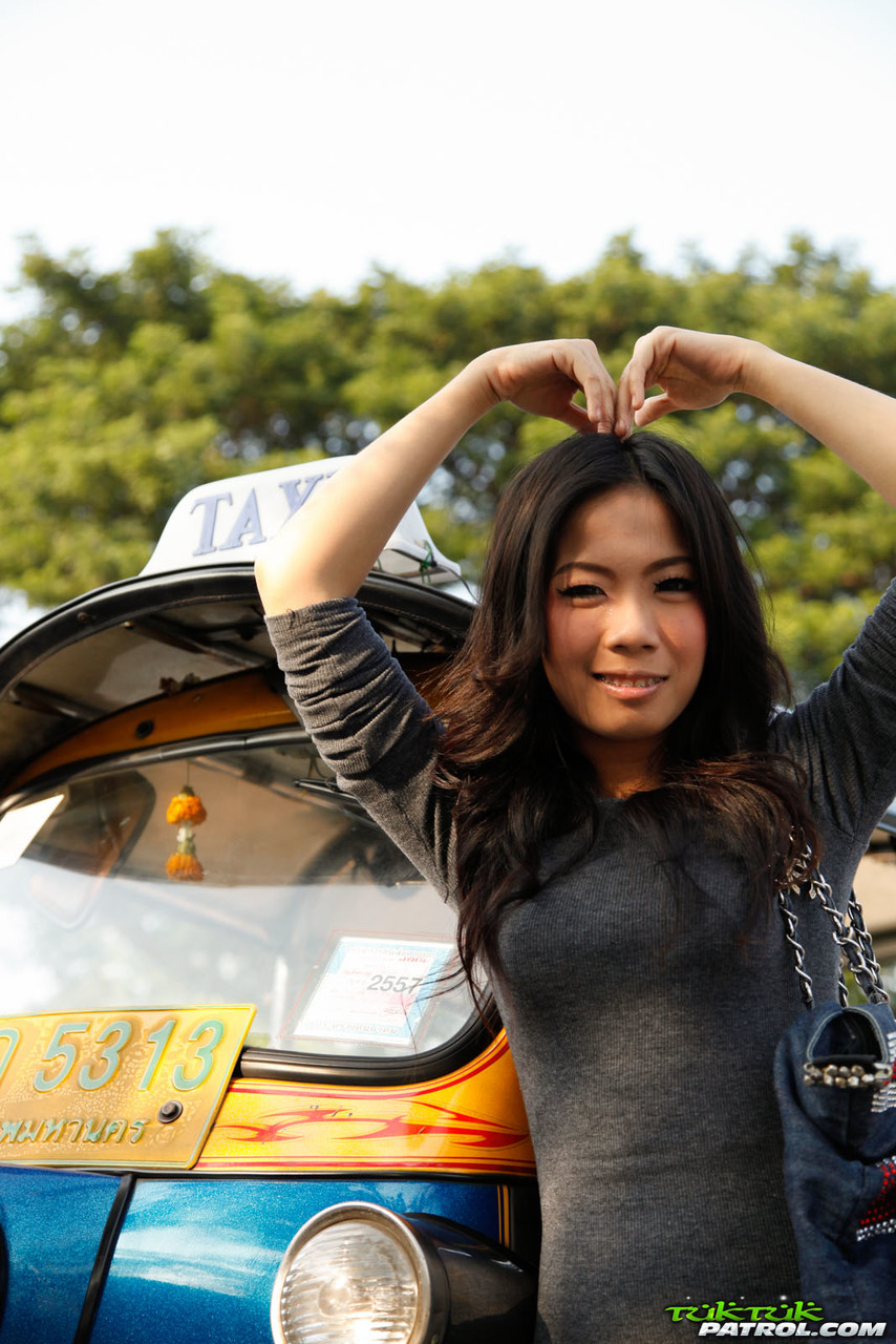 Amateur Thai Beauty Nanny Gets Her Hairy Pussy Fucked Deeply