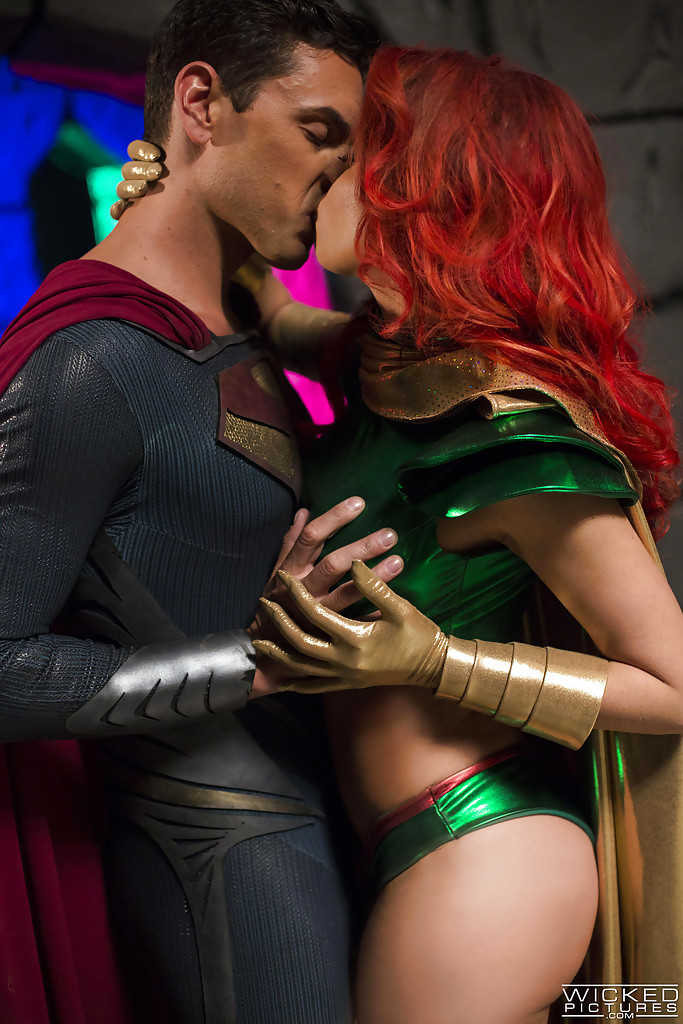 Chesty Redhead Britney Amber Takes Cumshot On Tongue