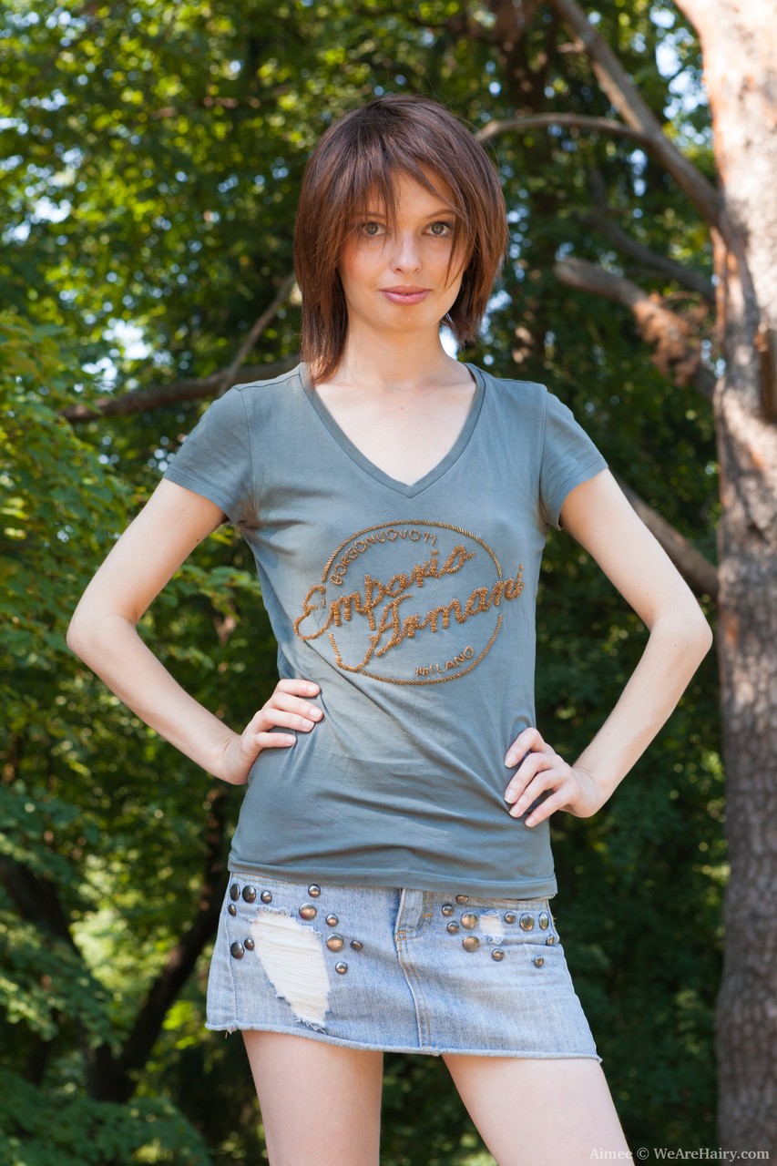 Juegos De Vello Púbico Al Aire Libre Con La Joven Amateur Flaca Aimee