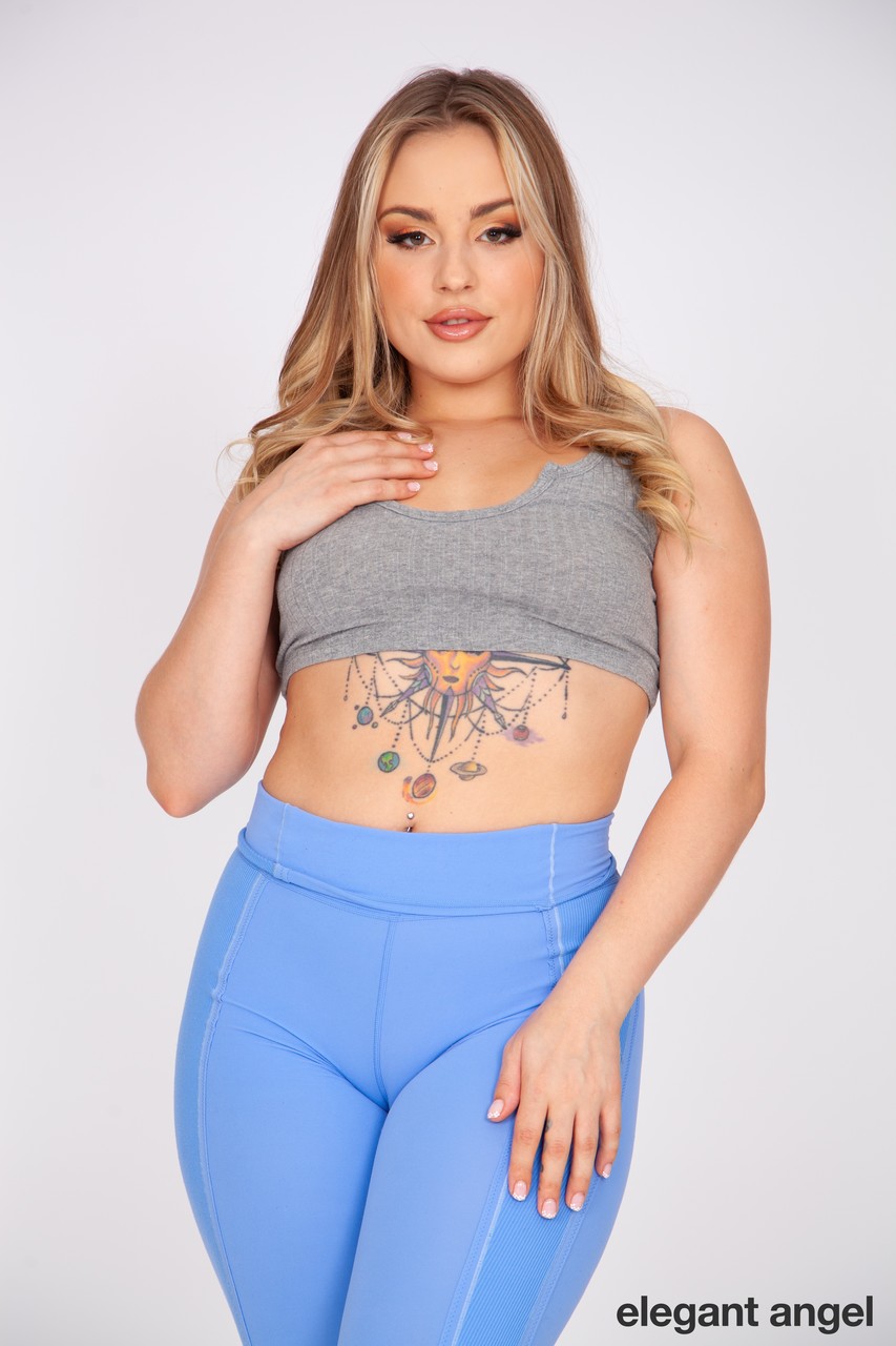 Anna Claire Clouds Élégante, April Olsen, Slimthick Vic, Mia Molotov