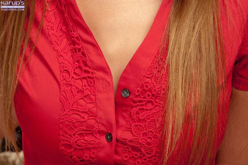 Victoria Rae Black Kapde Utarti Hai Aur Apna Nishpap Nanga Sharir Dikhti Hai