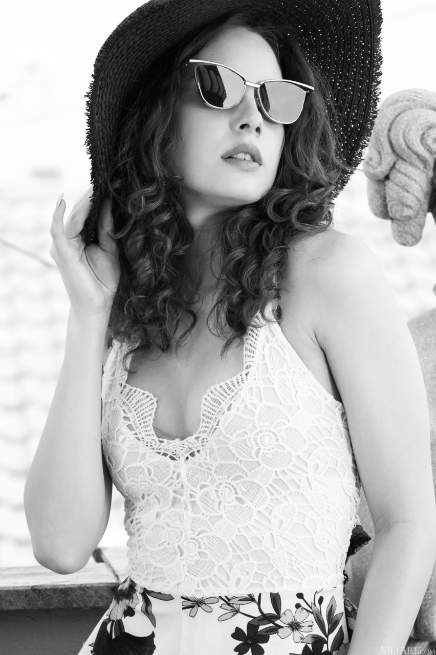 Guinevere Huney In Met Art Hot Porn Scene