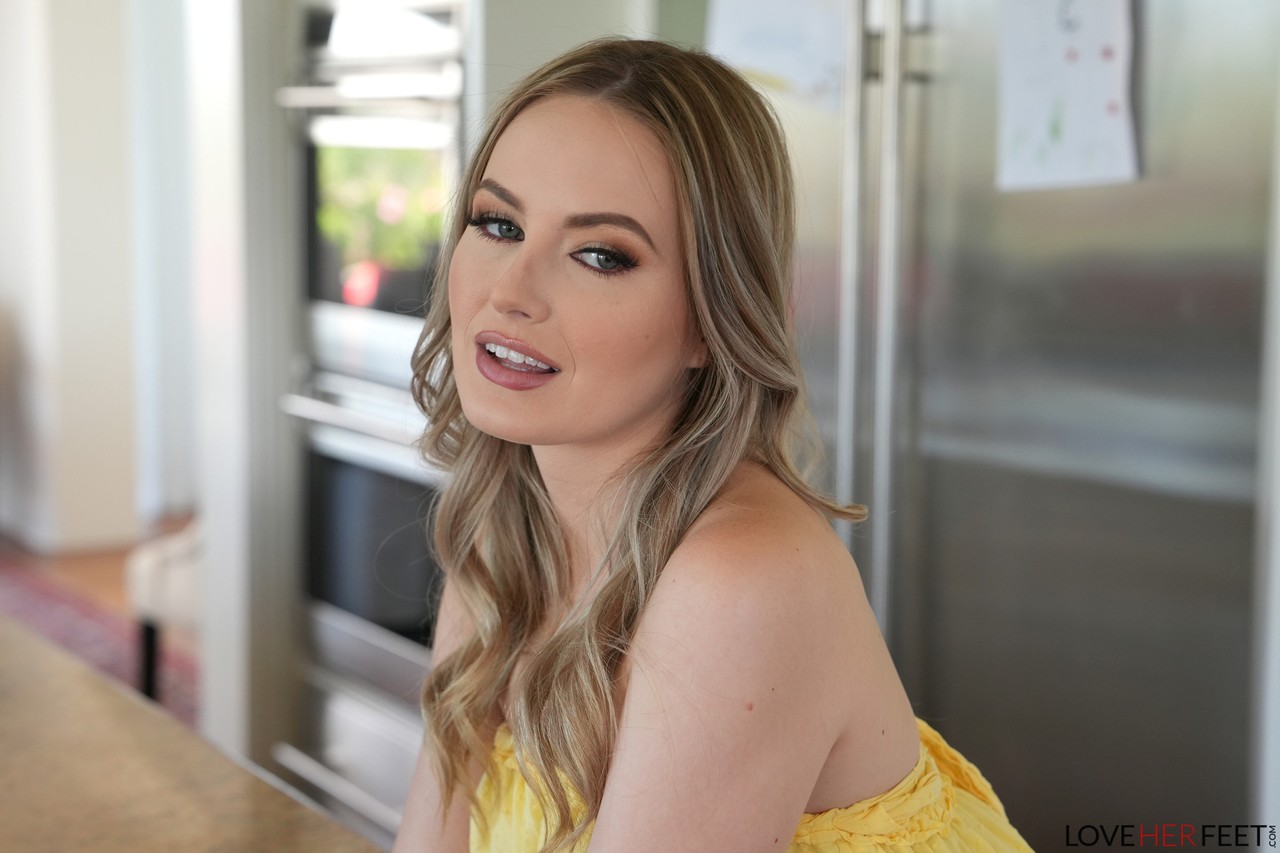 Scarlett Sage Rides Big Dick And Gets Footjob Cum On Soles