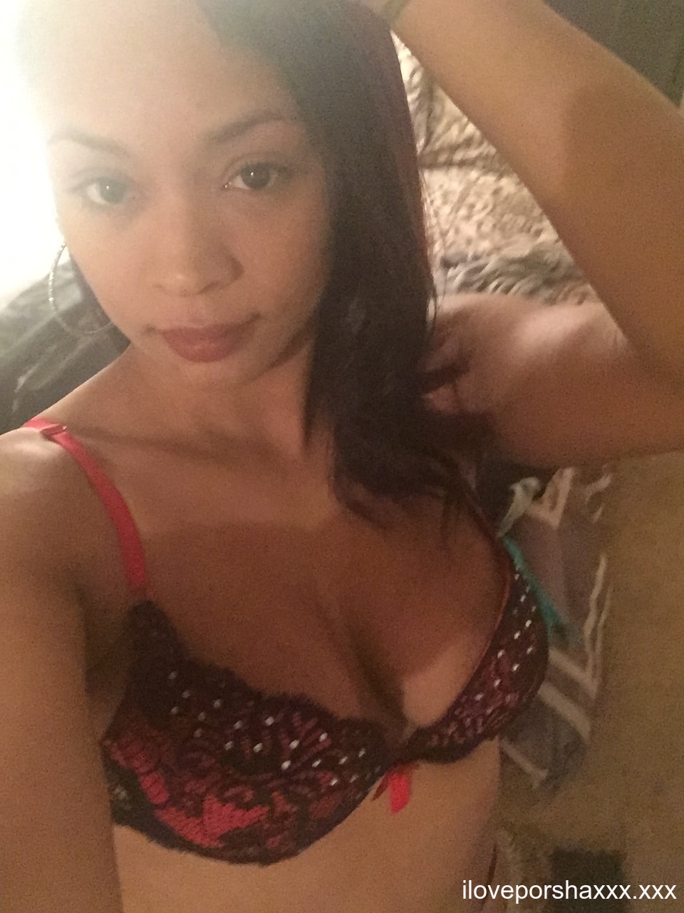 我爱Porsha XXX featuring Porche Carrera色情图片