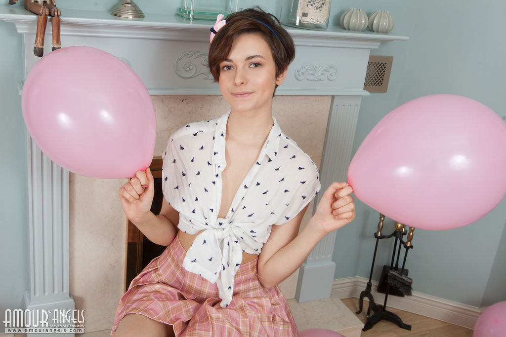 Adorable Teen Melody With Short Hair Gets Naked Amid Balloons