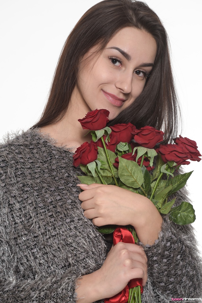 Beautiful Brunette Teen Spreads Moist Pussy After Getting Bare Naked