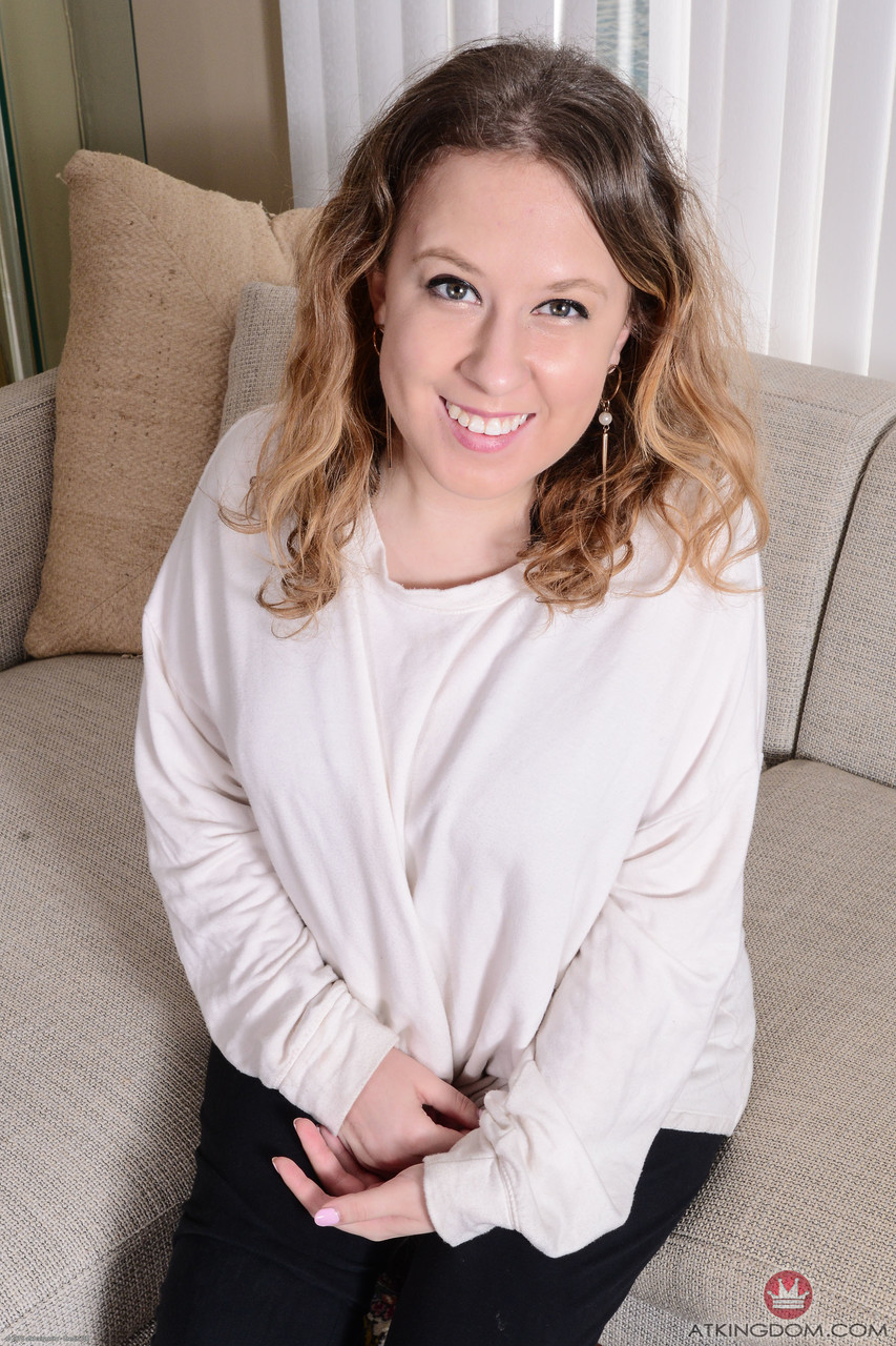 Brooke Bliss, Horny Amateur, Chubby Figure, Bush Tease