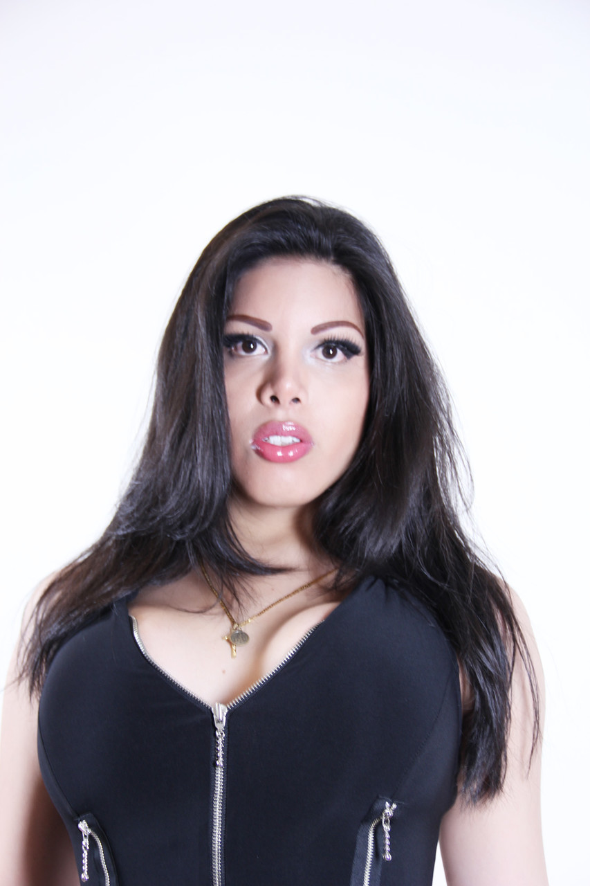 Ts Vivian Featuring Vivian Black In Steamy Porn Pics