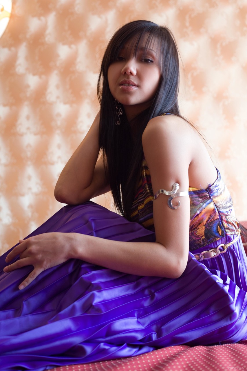 Naked Diva A In Erotic Beauty Photos