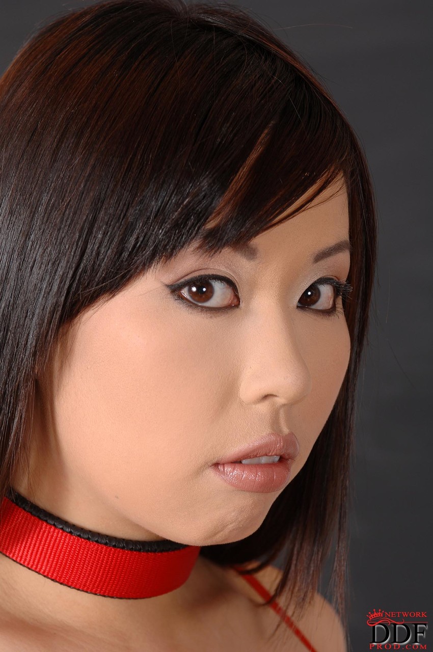 Азиатка Тайгерр Бенсон Подчинена Блондинкой Женой Катией Нобили И Мужем