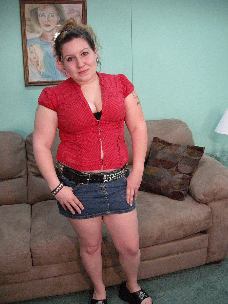 Chubby Babe Chloe Strips Naked In The Living Room