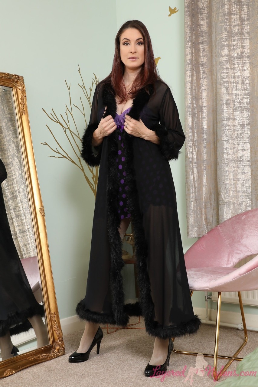 Petra V Solo Girl Reveals Firm Tits In Pantyhose Over Panties