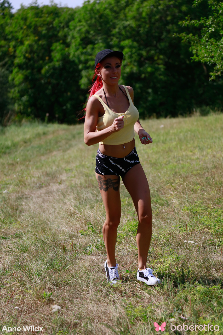 Anne Wildx: Redhead Bares Big Tits To Masturbate In Tent