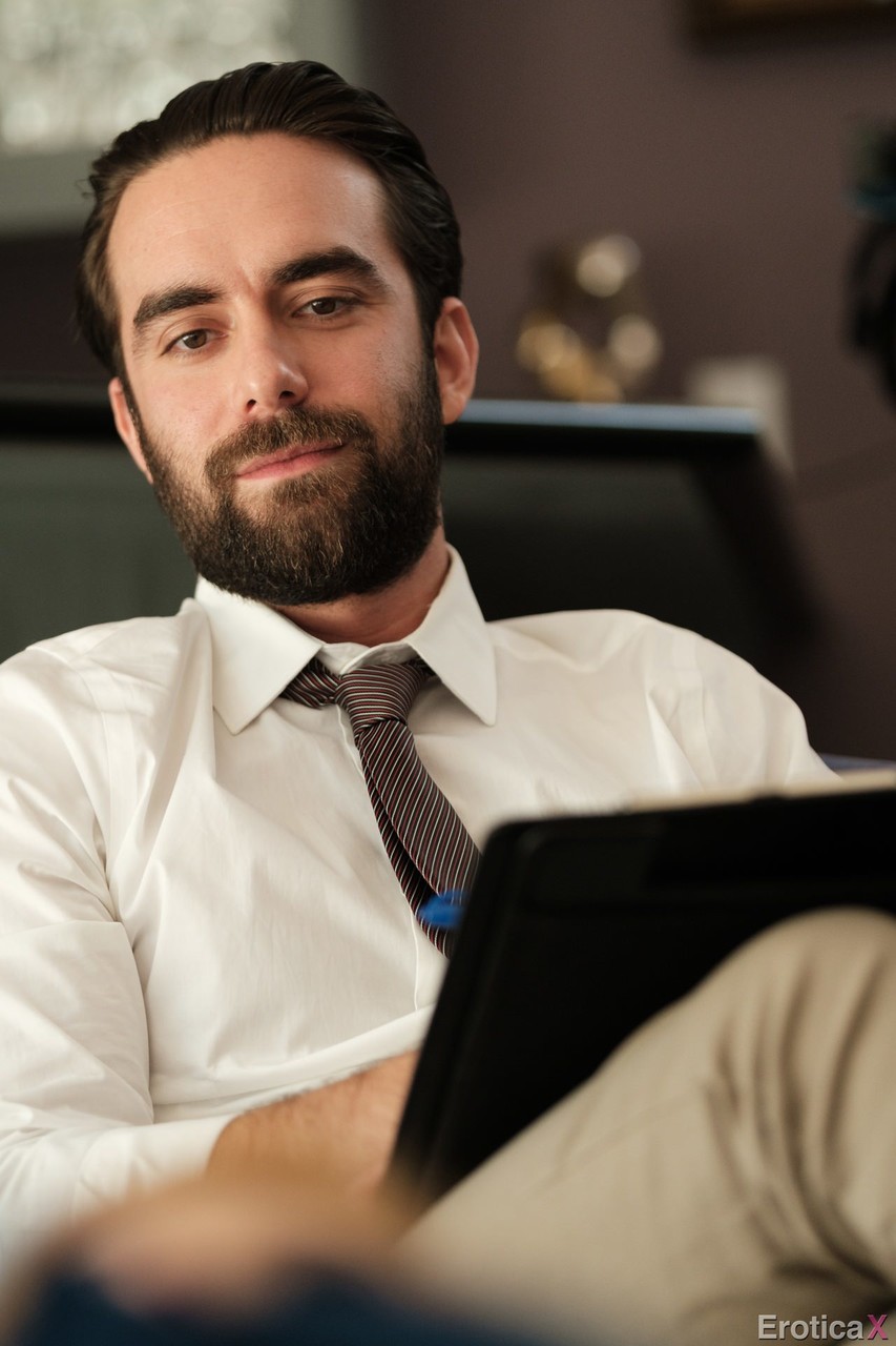 Грязная Рыжая Крошка Пенни Пакс Получает Вагину, Наполненную Большим Членом