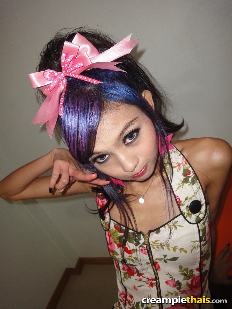 Magrela Tailandesa Gata Eaw Revela Corpo Gostoso E É Comida Pelo Papai