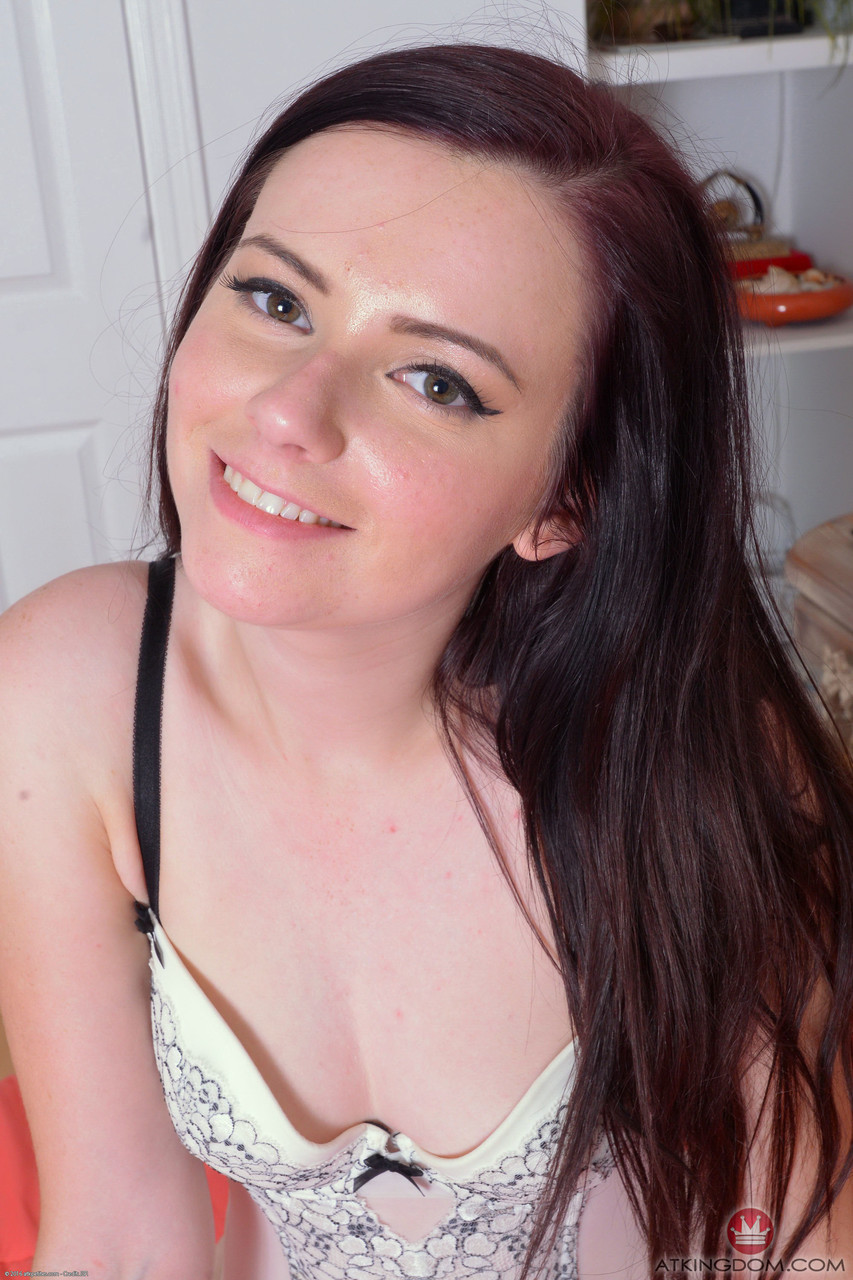 Cute Amateur Teen Karlie Brooks Shows Tits And Spreads Pussy