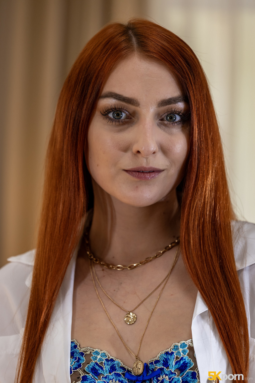 红发凯蒂·罗斯坐脸并操大屌男