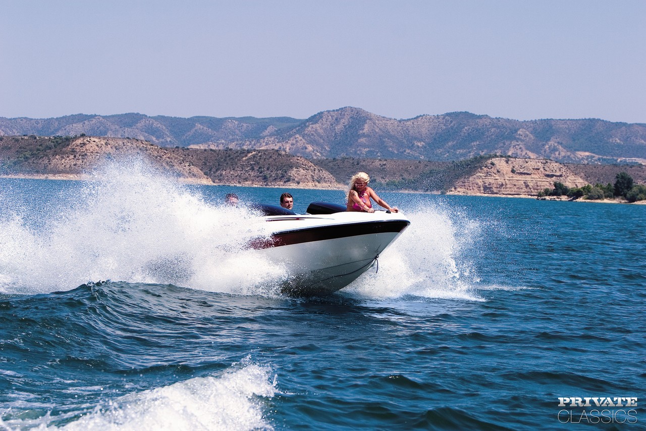 Busty Blonde Stacy Silver Gets Open Mouth Cumshots After DP On Speedboat