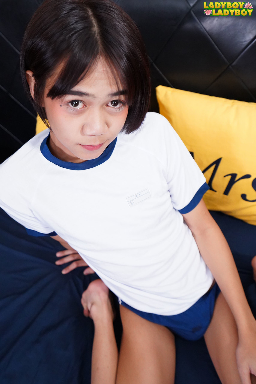 Fon Горячая Азиатская TGirl Порно Звезда