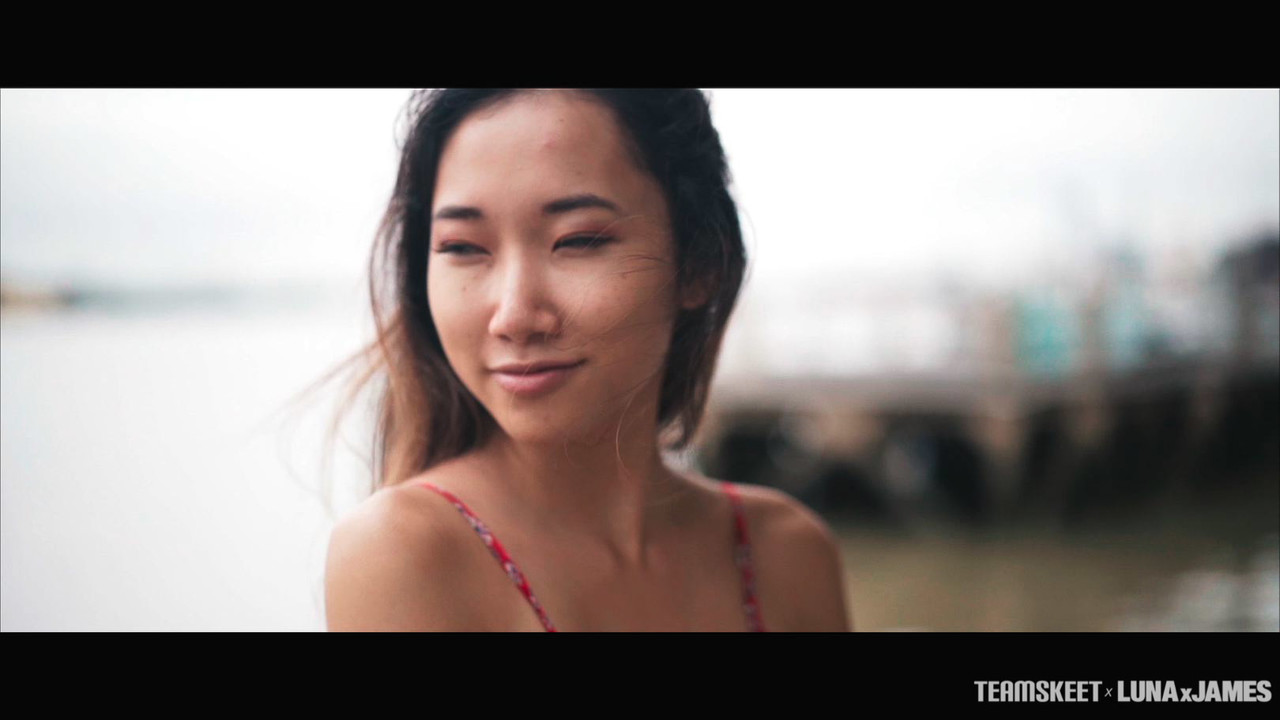 ルナ・エックスがフェラして後ろから突かれる