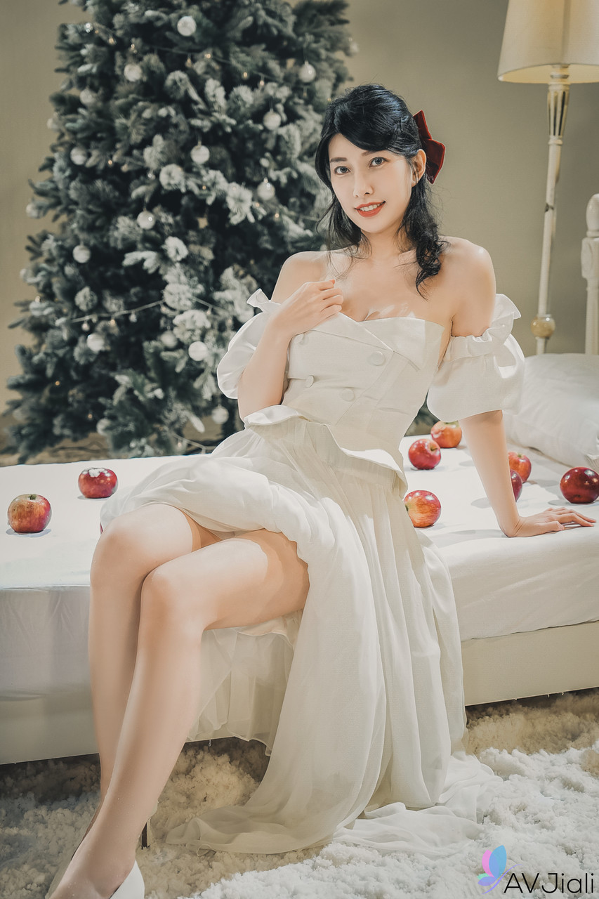 Sexo Navideño Con La China Jiaxin Y Su Amigo Hombre