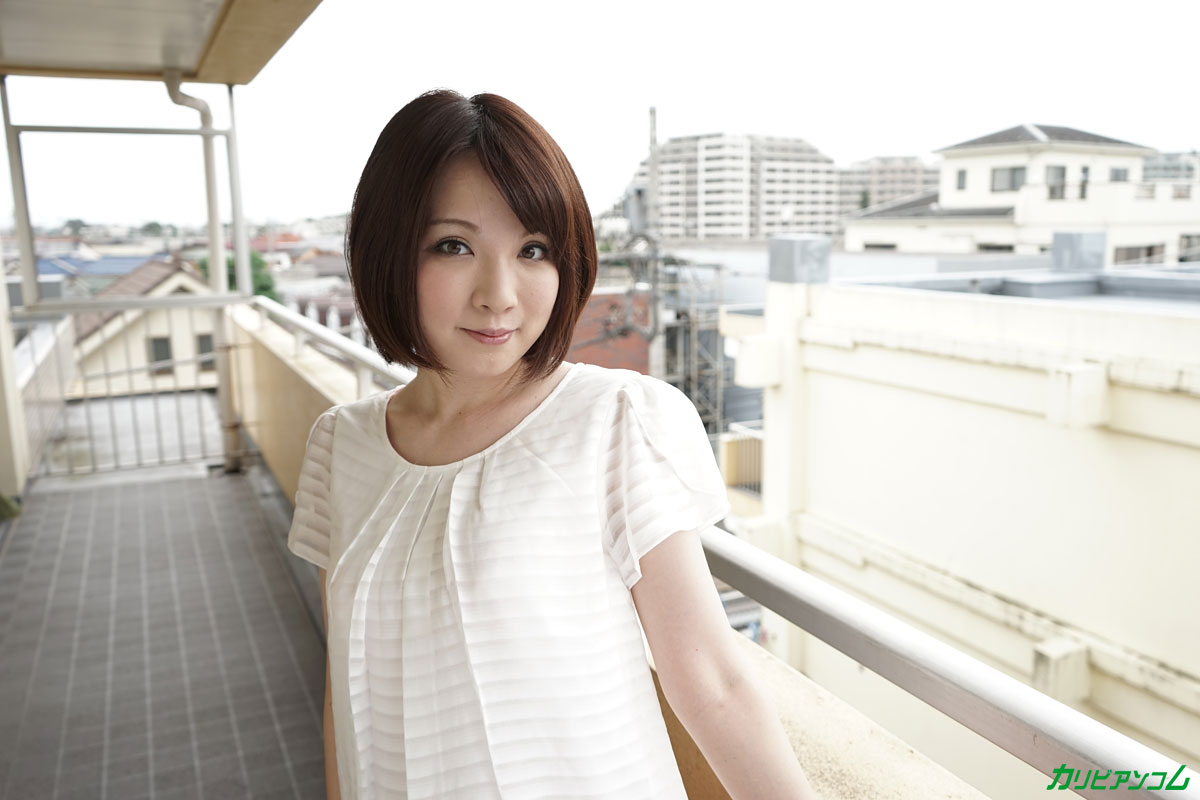 Cheating Brunette Asian Wife Ryo Tsujimoto Shows Creampied Pussy