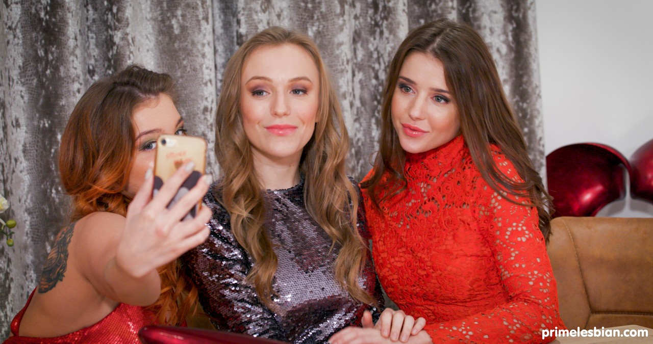 Prime Lesbian Threesome With Aislin Angel Renata Fox Sybil