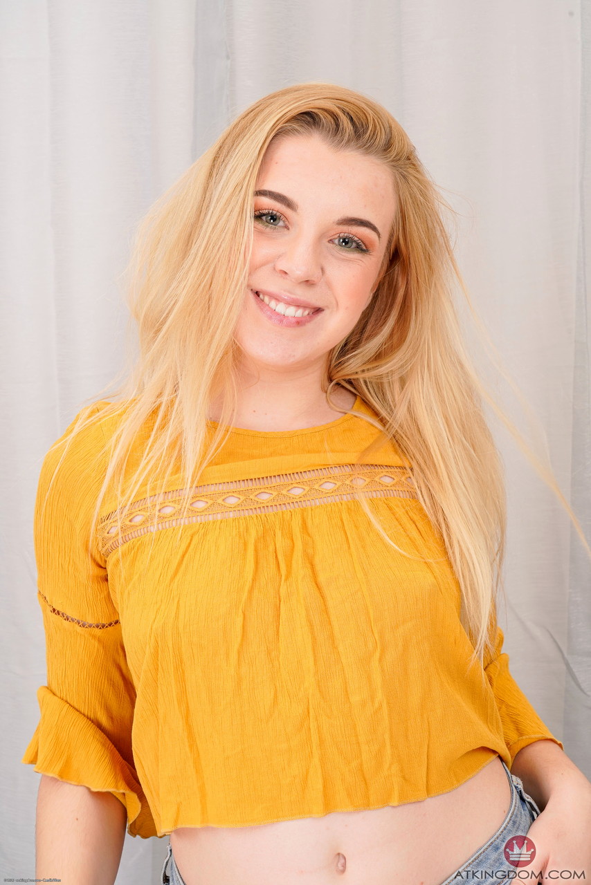 एश्ले मैनसन अश्लील तस्वीरें जिसमें ATK प्रीमियम है