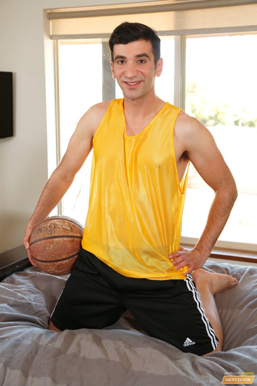 Dark-Haired Gay Roommates Jason Maddox And Andy Banks Anal Fuck In Bed