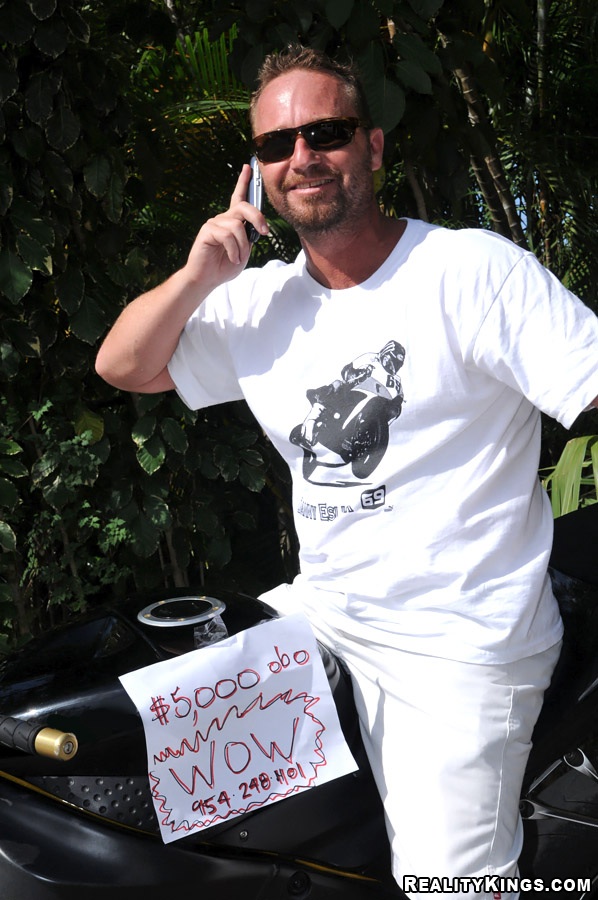 Bbw Milf Shows Big Tits Alfresco Before Hardcore Sex