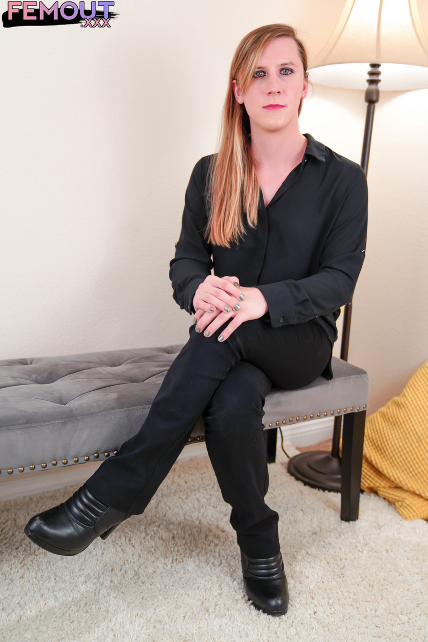 Аллюра Сэдоу Фемаут Ххх Голая Жесткое Действие