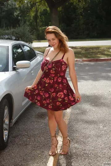 Kelsey Berneray – Redhead Flashes Her Big Natural Tits Outdoors in Glasses