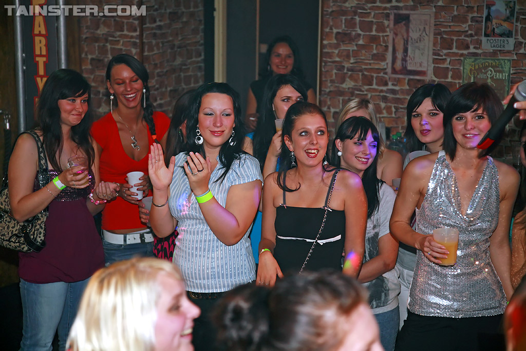 Seductive Amateur Babes Enjoy Softcore Sex Party Fun