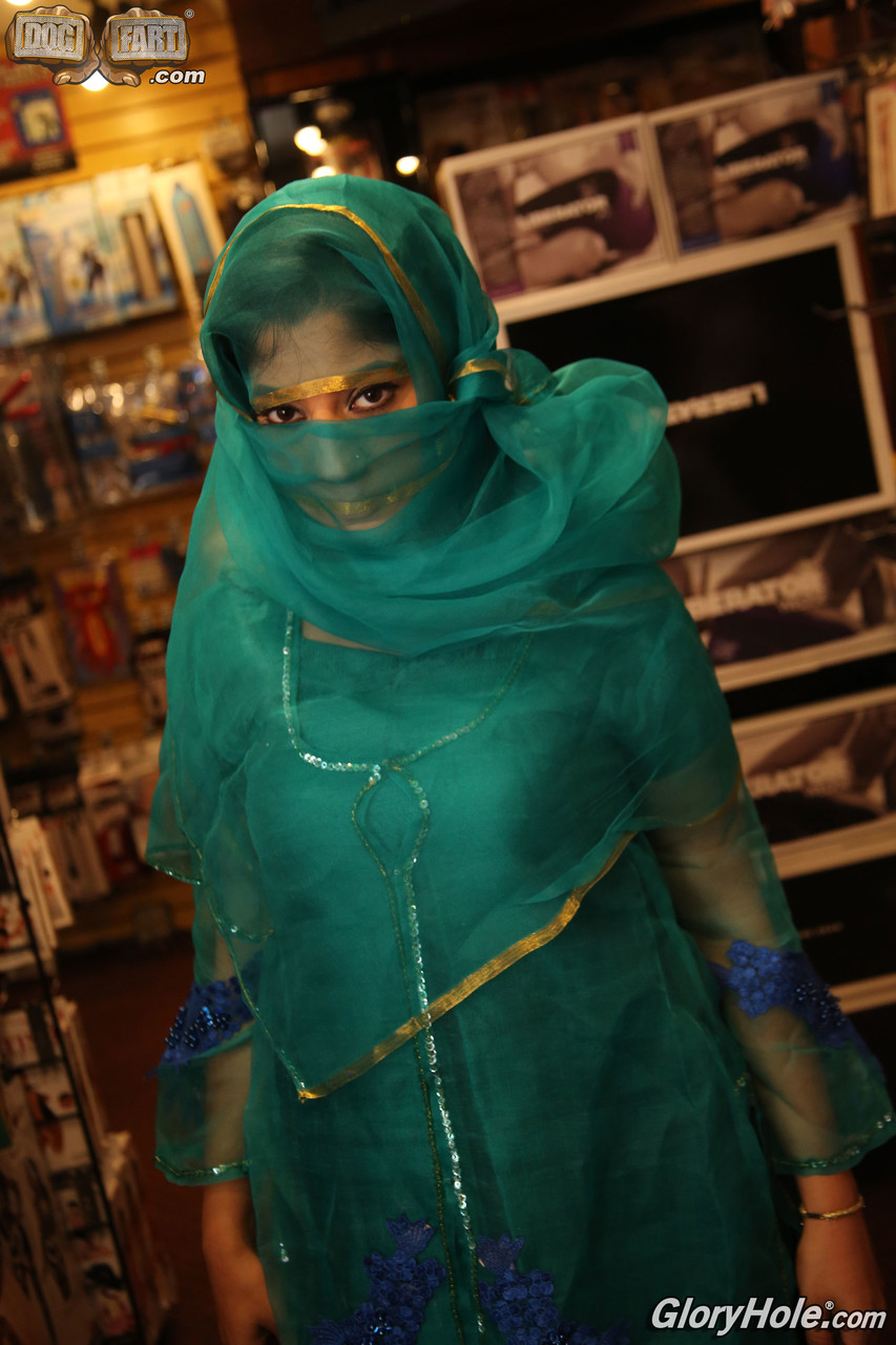 Nadia Ali Índia Boquete Grande Pau Negro Glory Hole