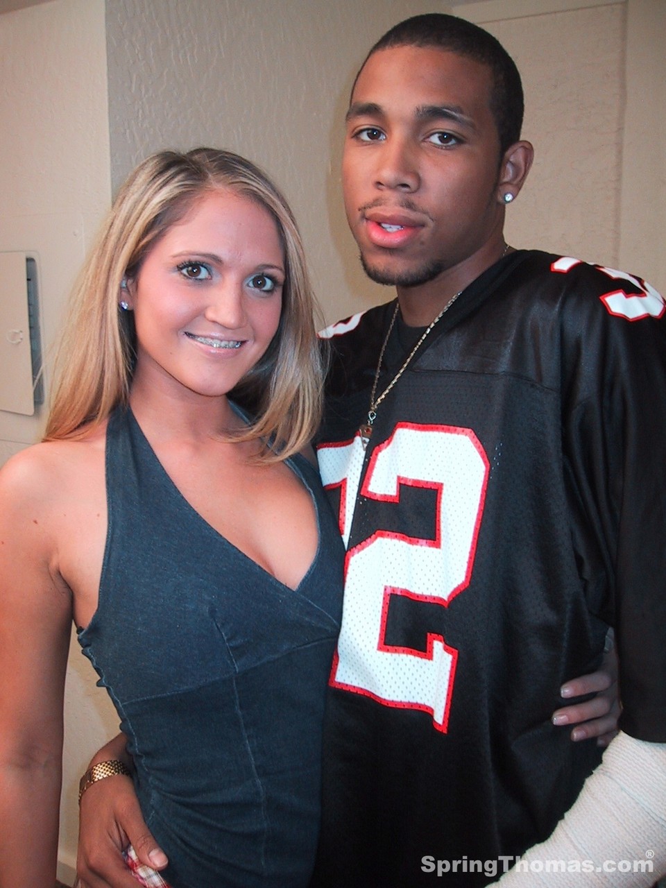 Spring Thomas: 若い白人少女がブラック汁をホッで飲み込む