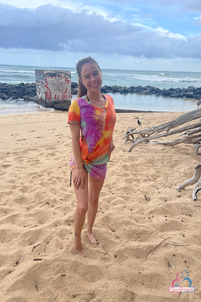 Сексуальная Лисичка В Летнем Бикини