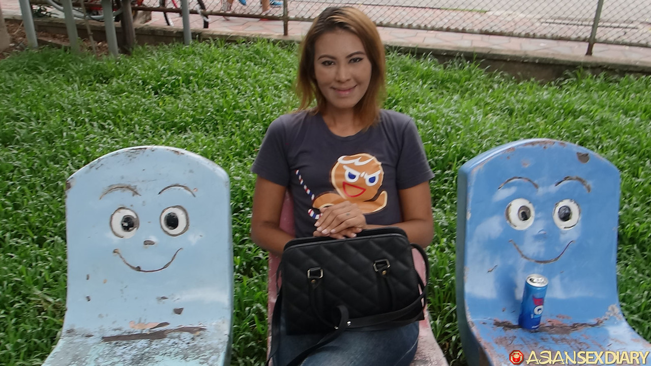 美豔亞洲熟女在飯店享受後入和傳教士式性愛