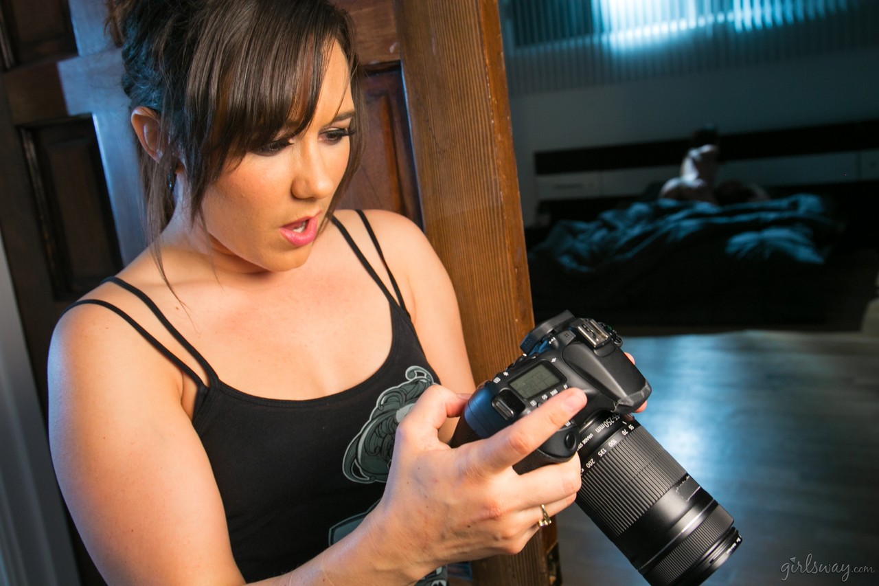 مراهقة دилون هاربر تأكل بظر фотограф سين ساج