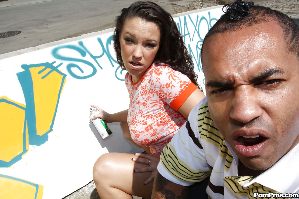 Тугая Пизда Kandy Kash Разорвана Большим Членом Игривой Бабы