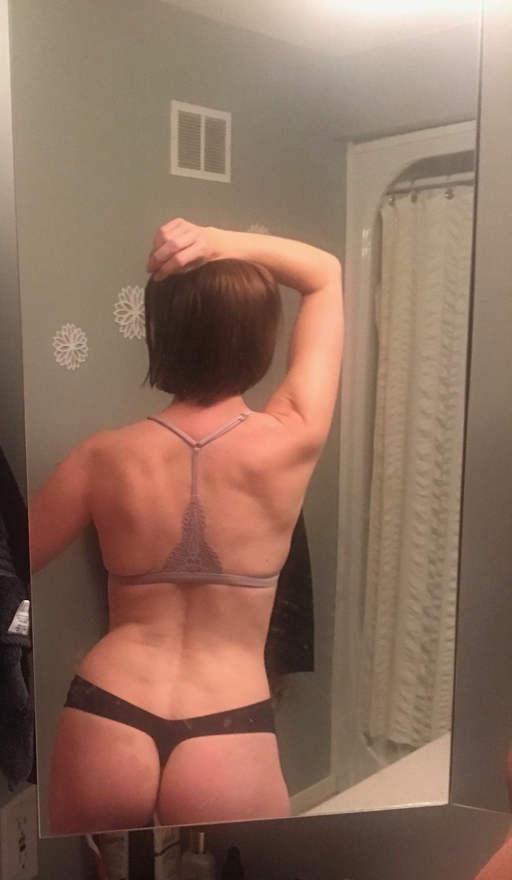 Nude Gallery Featuring Tiny Hippy From Modelcentro