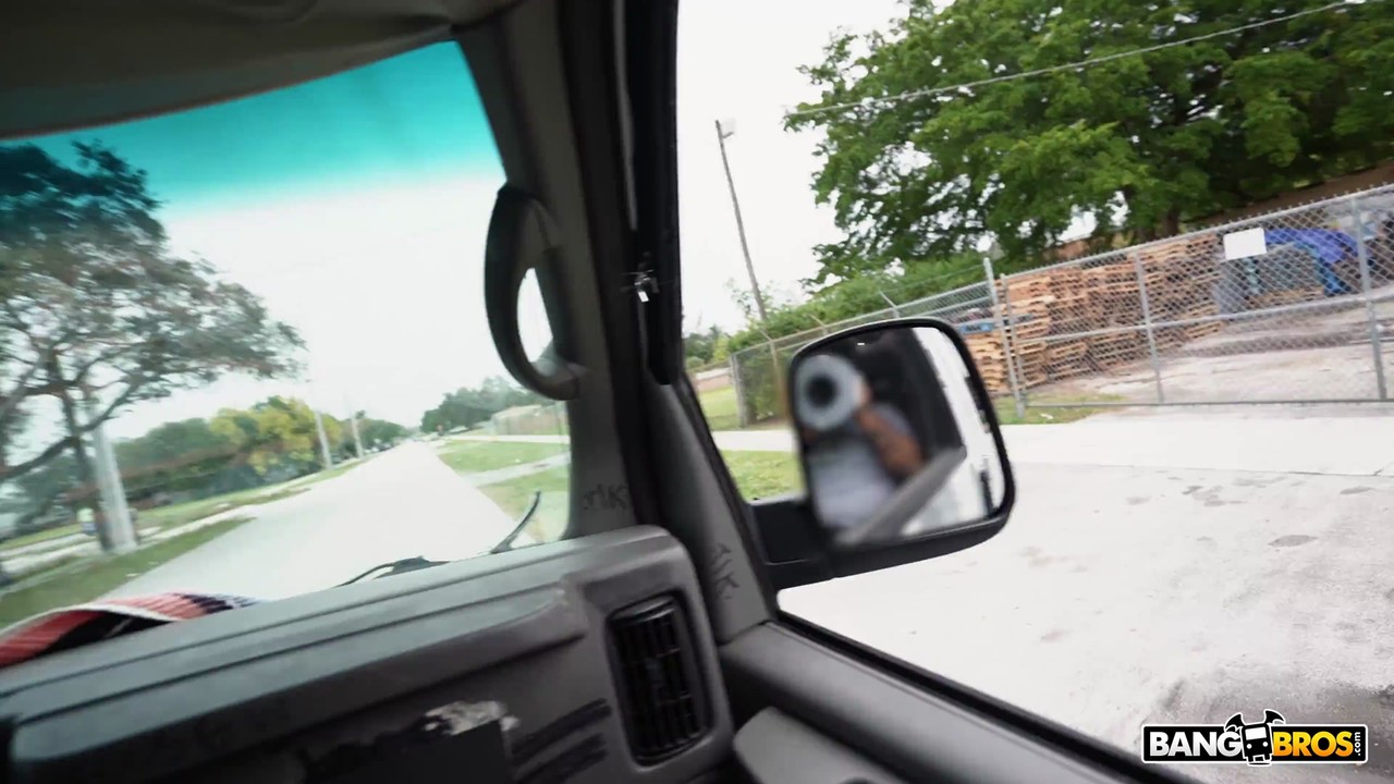 Shrooms Q Y Tony Rubino En Las Fotos XXX De La Red Bangbros