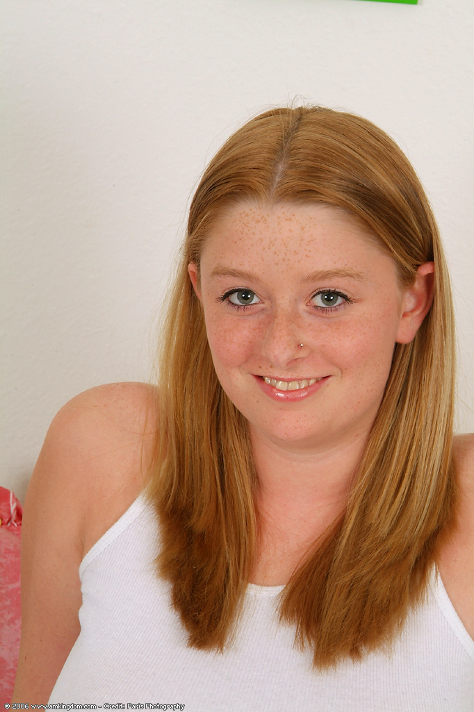 Busty Amateur Arianna Flaunts Big Tits With Puffy Nipples And Shaved Pussy